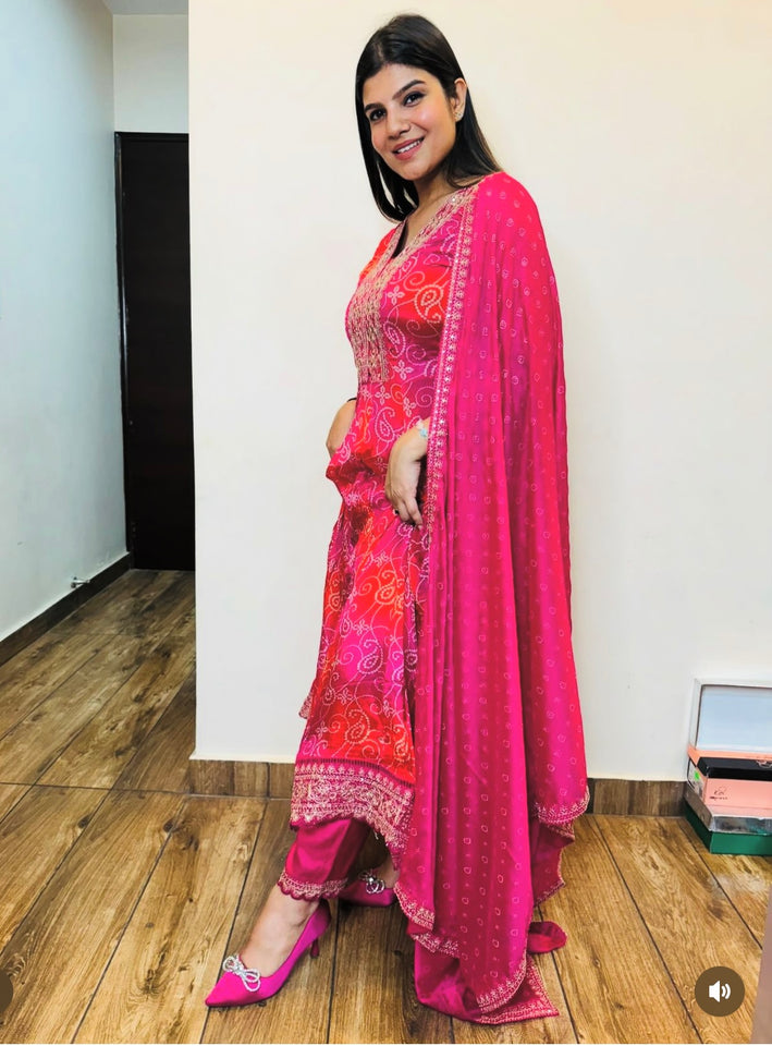 Presenting New Anarkali Gown -Pent  Dupatta Set Fully Stitched Ready To Wear 🔥😍🥰*