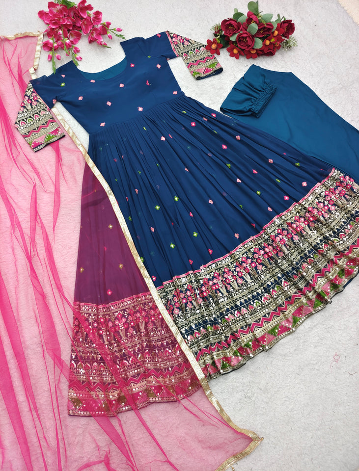 Launching New Đěsigner Gwon With Pent Dupatt Set*👗👈