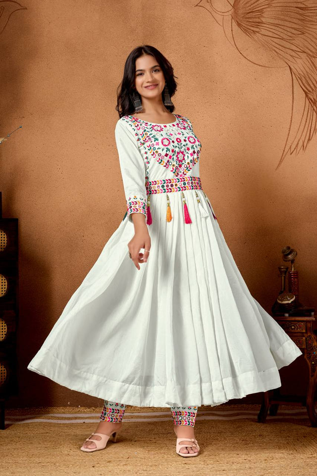 Presenting New Designer Long Top , Pant and Dupptta In Fancy Style*👌💕
