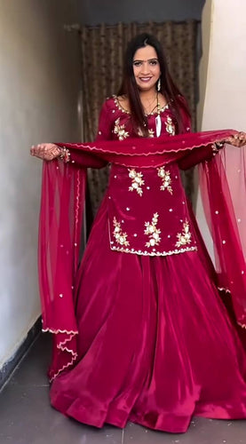 Top Lehnaga With Dupatta
