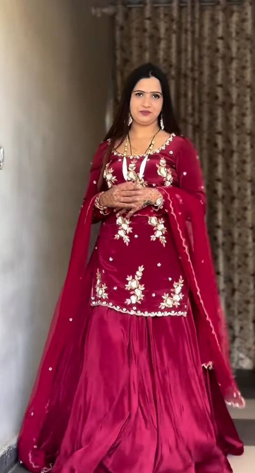 Top Lehnaga With Dupatta