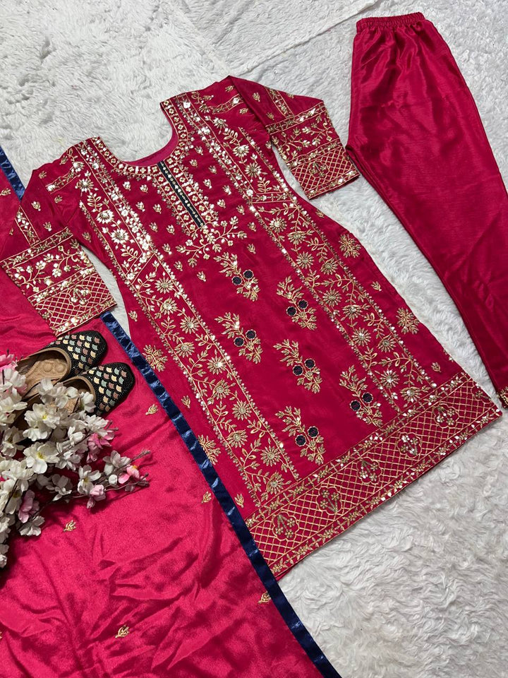 Launching New Designer Party Wear Look Organza Pure Pakistani Suit , Pant and Dupatta