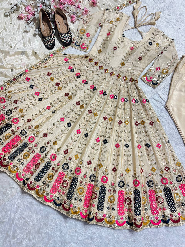 PREMIUM & LUXURIOUS DESIGNER READYMADE ALIA CUT  ANARKALI SUIT COLLECTIONS*