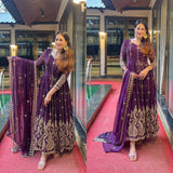 Presenting New  Đěsigner Anarkali Suit In New Fancy Style