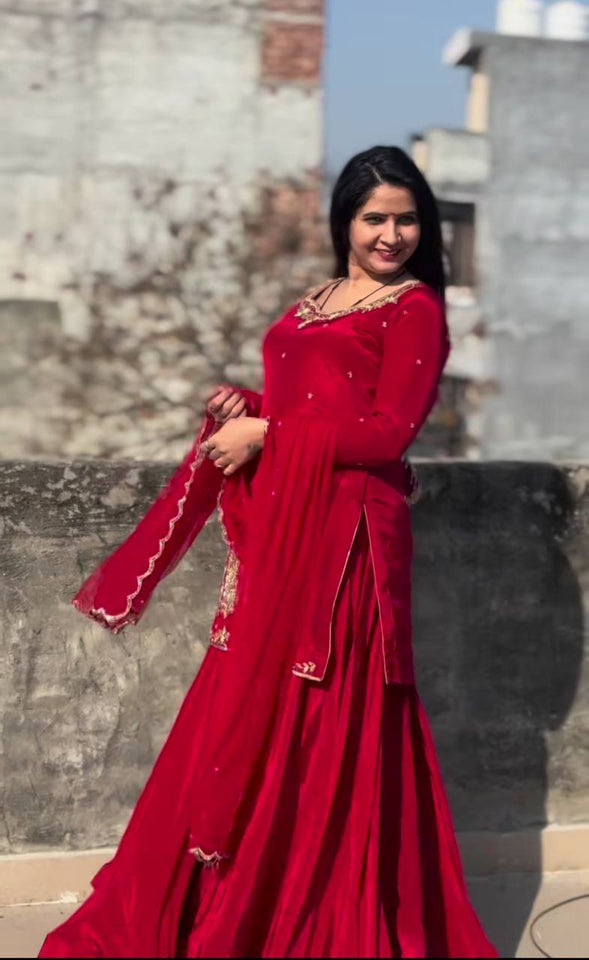 Top And Lehanaga With Dupatta