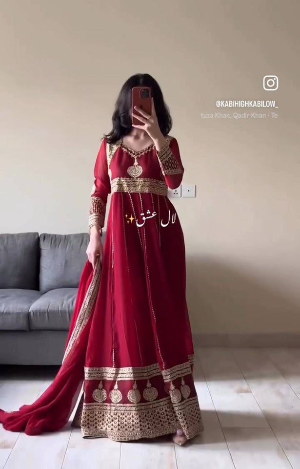 Launching New Đěsigner Party Wear Look Heavy Fox Georgette Gwon Pent & Dupatta Set