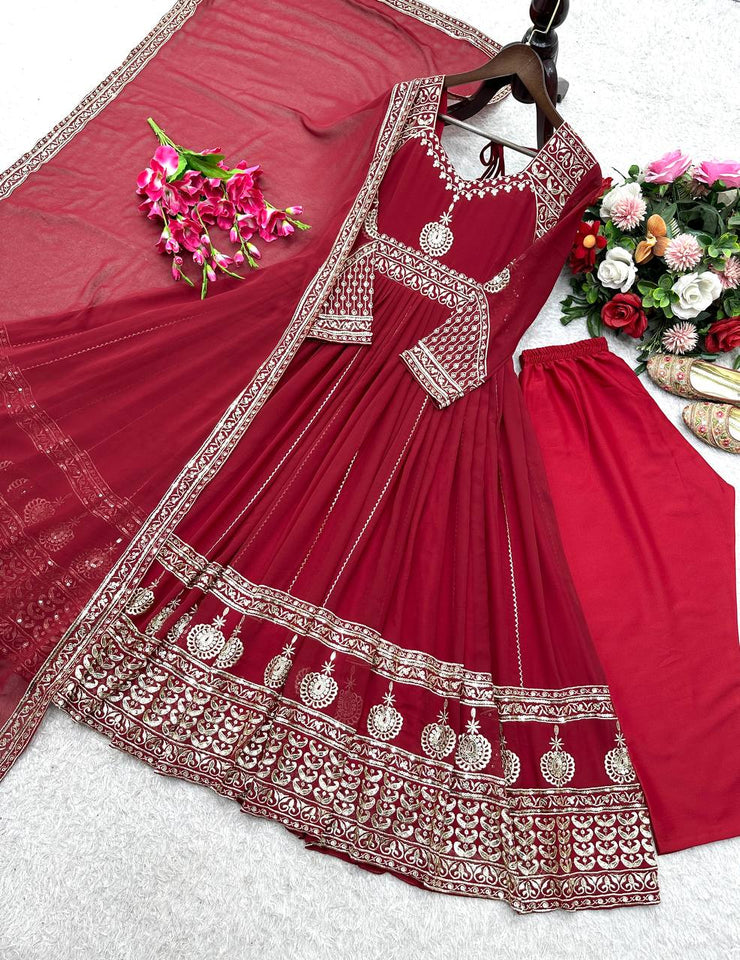 Launching New Đěsigner Party Wear Look Heavy Fox Georgette Gwon Pent & Dupatta Set