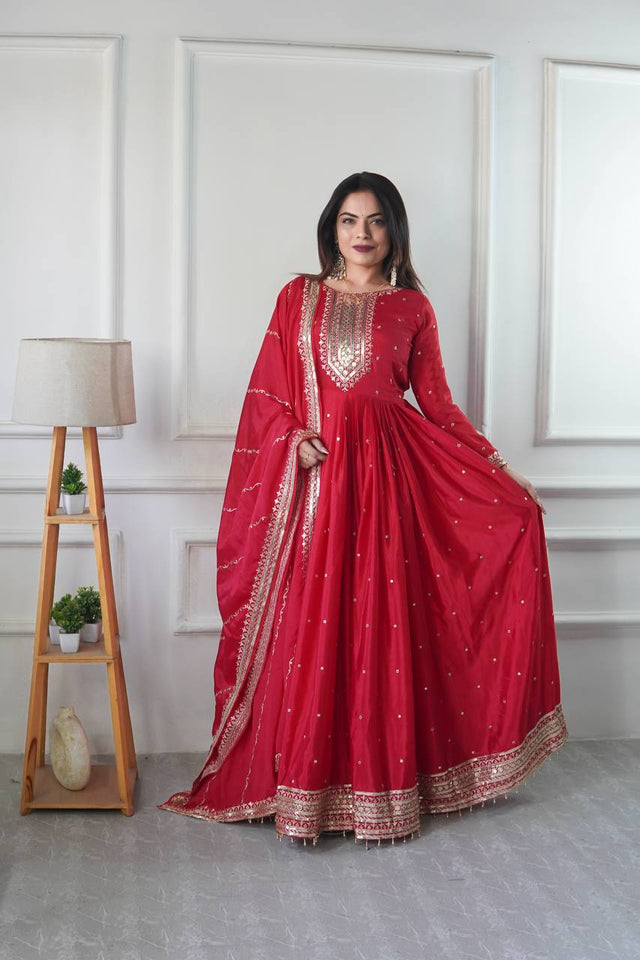 Launching New Đěsigner Party Wear Look Heavy Dola Silk Gwon Pent & Dupatta Set