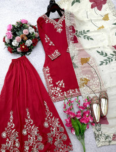 Launching New Đěsigner Party Wear Look Heavy Cinon Silk Top Sarara & Dupatta Set