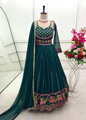 Launching New Đěsigner Tredition Look Heavy Fox Georgette Gwon Pent & Dupatta Set