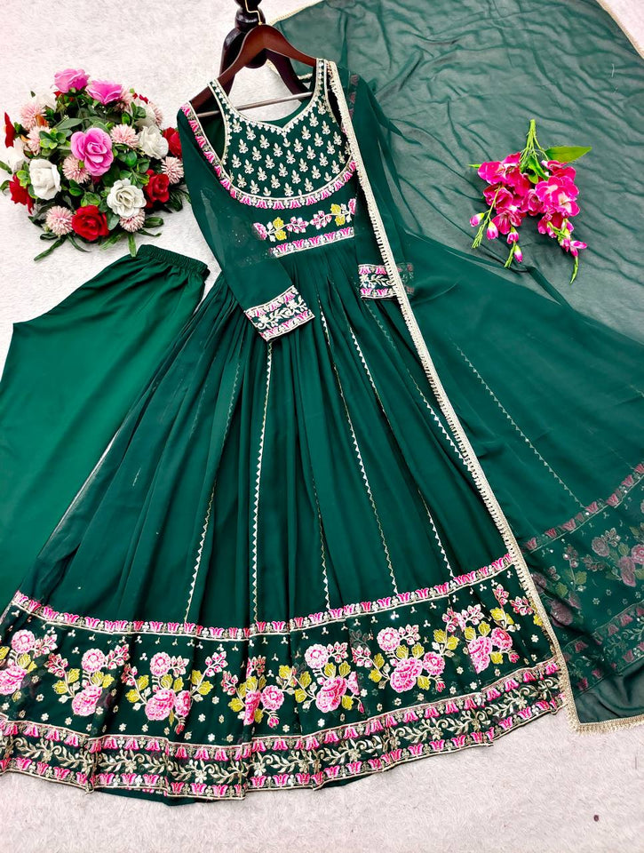 Launching New Đěsigner Tredition Look Heavy Fox Georgette Gwon Pent & Dupatta Set