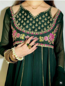 Launching New Đěsigner Tredition Look Heavy Fox Georgette Gwon Pent & Dupatta Set