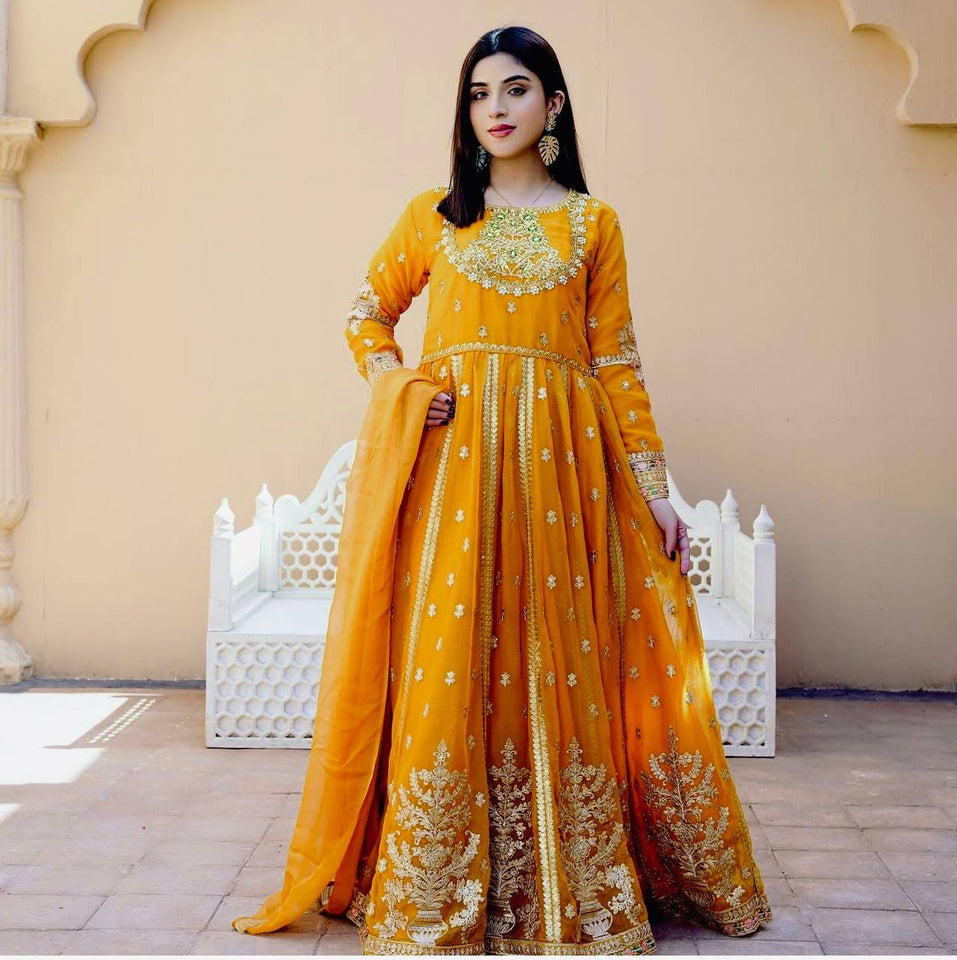 Presenting New Collection Heavy Pure Blooming Georgette Gown -Pent  Dupatta Set Fully Stitched Ready To Wear