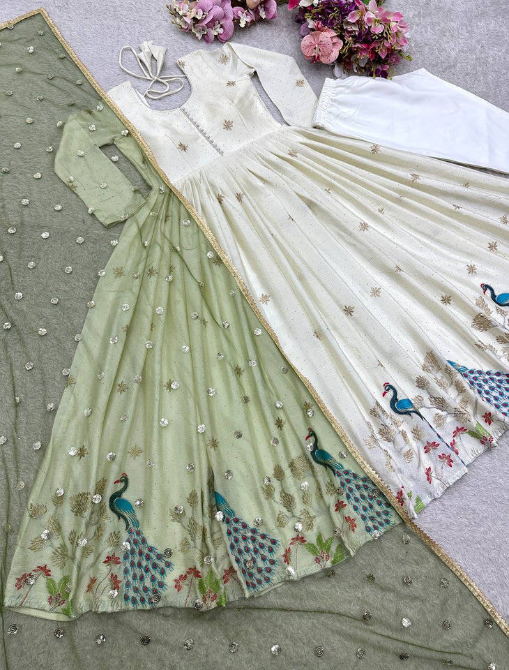 Launching New Đěsigner Tredition Look Heavy Dola Silk Gwon Pent & Dupatta Set*