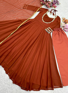 Launching New Đěsigner Party Wear Look Heavy Fox Georgette Gwon Pent & Dupatta Set