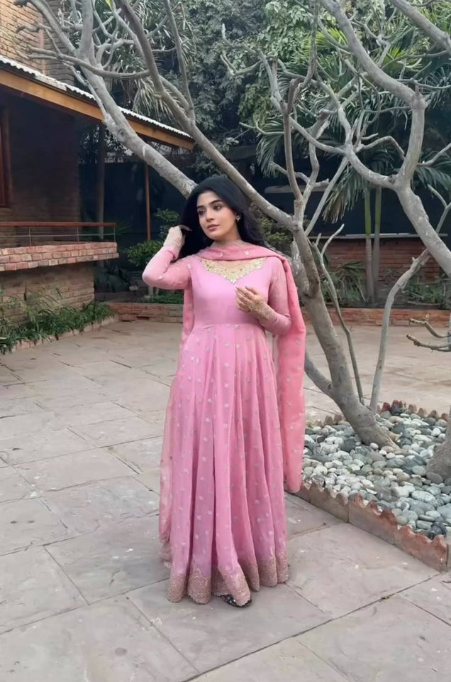 Presenting New Sumer Collection Fox Georgette Gown -Pent  Dupatta Set Fully Stitched Ready To Wear 🔥😍🥰*