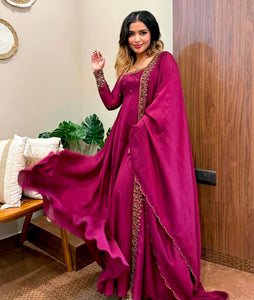 Presenting New  Pure Vichitra Silk Gwon Pent and Dupatta Set Fully Stitched Ready To Wear 🔥😍🥰*