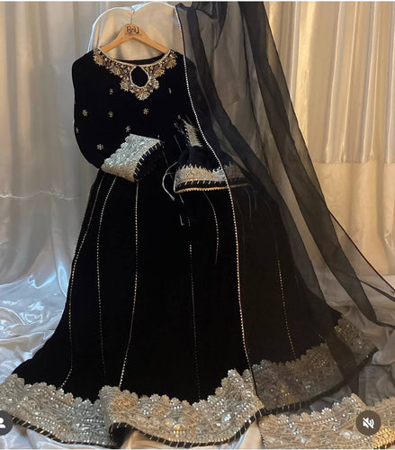 Presenting New  Pure Fox Georgette Gwon Pent and Dupatta Set Fully Stitched Ready To Wear