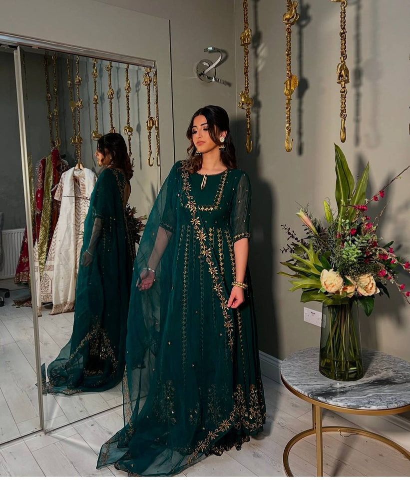 Presenting New  Pure Fox Georgette Gwon Pent and Dupatta Set Fully Stitched Ready To Wear