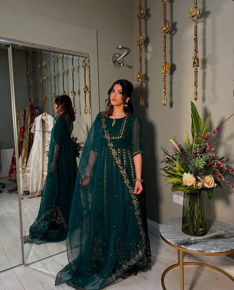 Presenting New  Pure Fox Georgette Gwon Pent and Dupatta Set Fully Stitched Ready To Wear