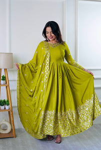 Presenting New WW Real Modling Gown-Pent Dupatta Set Fully Stitched Ready To Wear