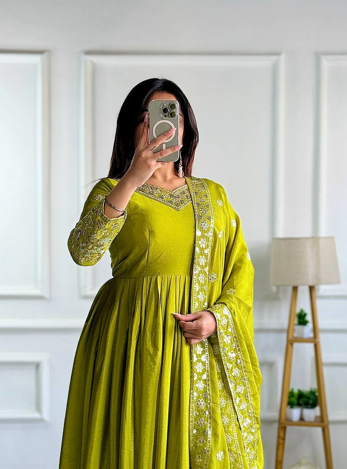 Presenting New WW Real Modling Gown-Pent Dupatta Set Fully Stitched Ready To Wear