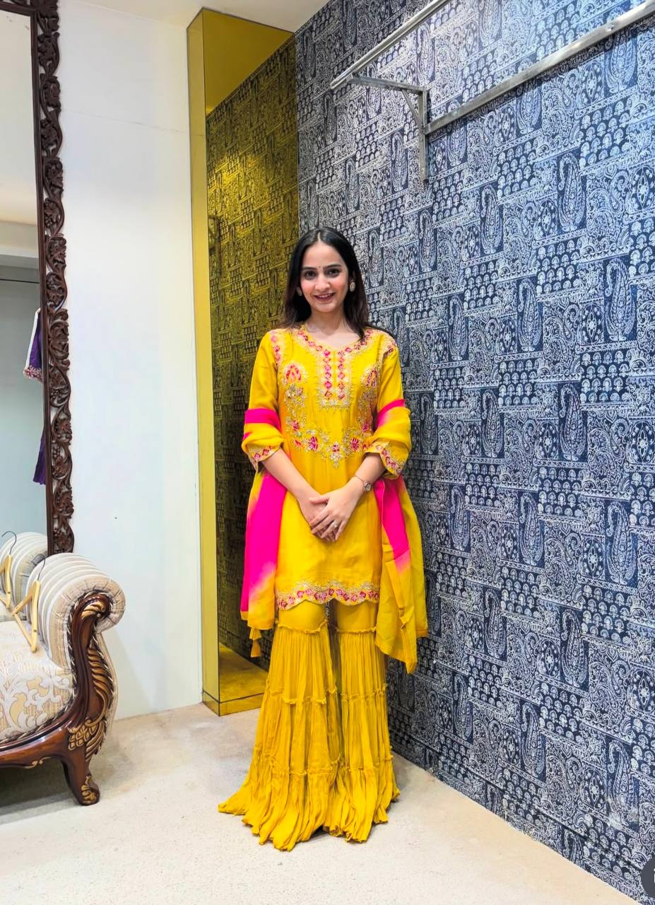 Presenting New Collection Pure Cinon Top-Sarara and Dupatta Set Fully Stitched Ready To Wear 🔥😍🥰*