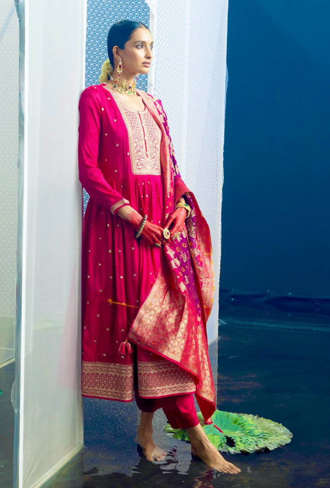 Presenting New Tredition Gown-Pent Dupatta Set Fully Stitched Ready To Wear