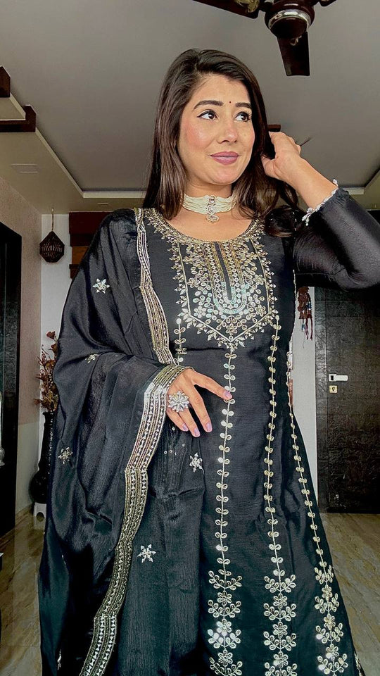 Presenting New Our WW Real Modling Products Pure Cinon Top-PPresenting New Our WW Real Modling Products Pure Cinon Top-Pent and Dupatta Set Fully Stitched Ready To Wear 🔥😍🥰*ent and Dupatta Set Fully Stitched Ready To Wear 🔥😍🥰*