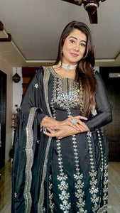 Presenting New Our WW Real Modling Products Pure Cinon Top-PPresenting New Our WW Real Modling Products Pure Cinon Top-Pent and Dupatta Set Fully Stitched Ready To Wear 🔥😍🥰*ent and Dupatta Set Fully Stitched Ready To Wear 🔥😍🥰*