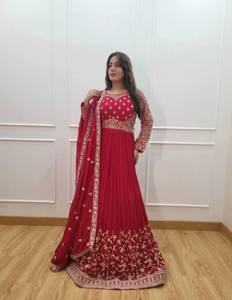 Presenting New Wedding Gown -Pent  Dupatta Set Fully Stitched Ready To Wear