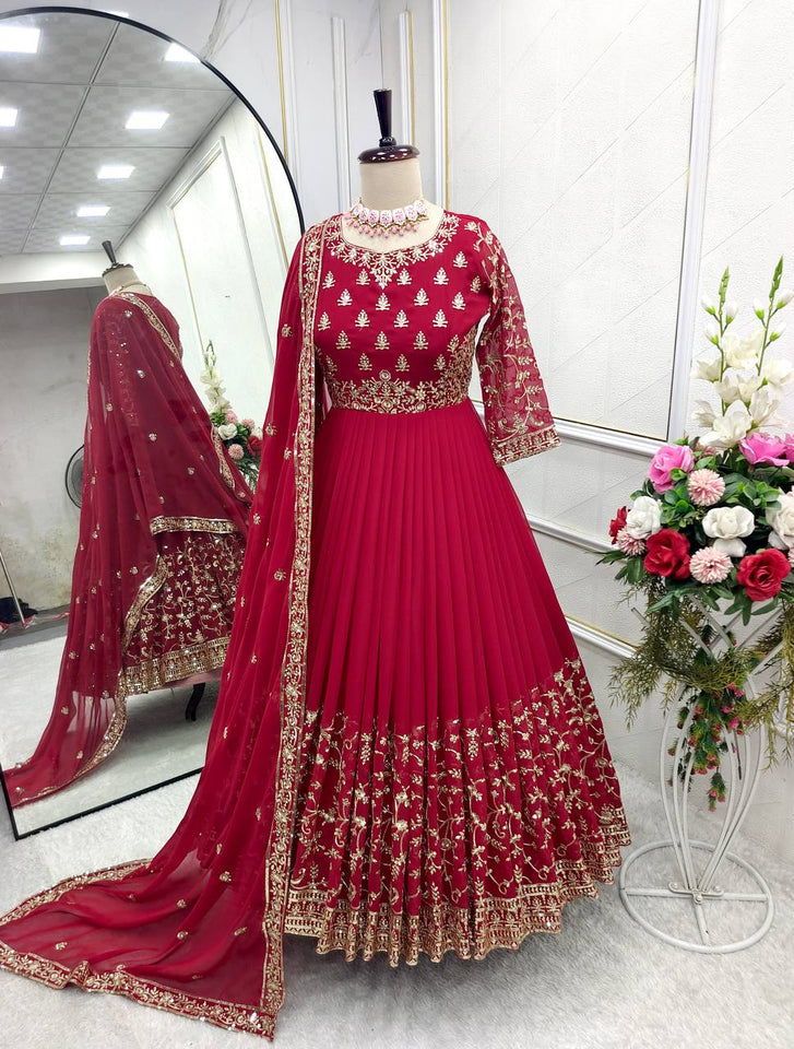 Presenting New Wedding Gown -Pent  Dupatta Set Fully Stitched Ready To Wear