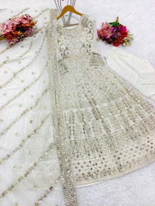 Launching New Đěsigner Anarkali Gwon With Pent Dupatt Set*  👇(*WW-1097*)👇