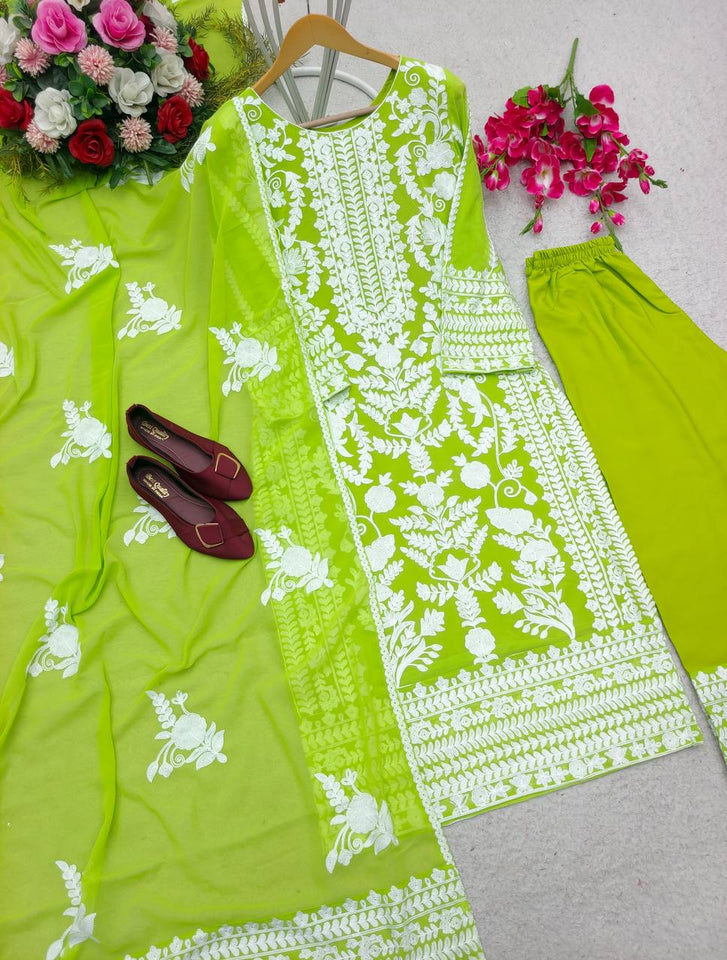 Launching New Disine Top-Sarara With Dupatt Set*