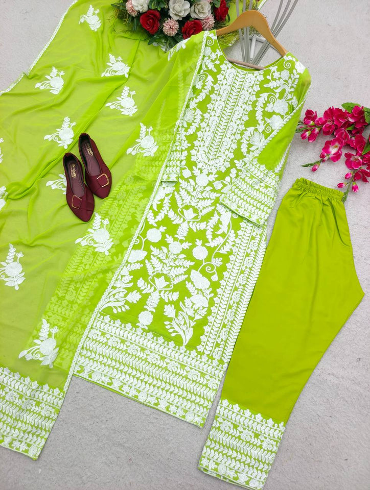 Launching New Disine Top-Sarara With Dupatt Set*