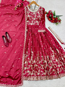 Launching New Silk Đěsigner Gwon With  Dupatt Set*👗👈