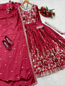 Launching New Silk Đěsigner Gwon With  Dupatt Set*👗👈