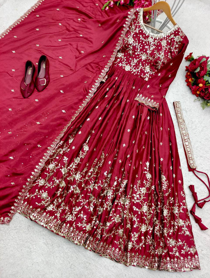 Launching New Silk Đěsigner Gwon With  Dupatt Set*👗👈