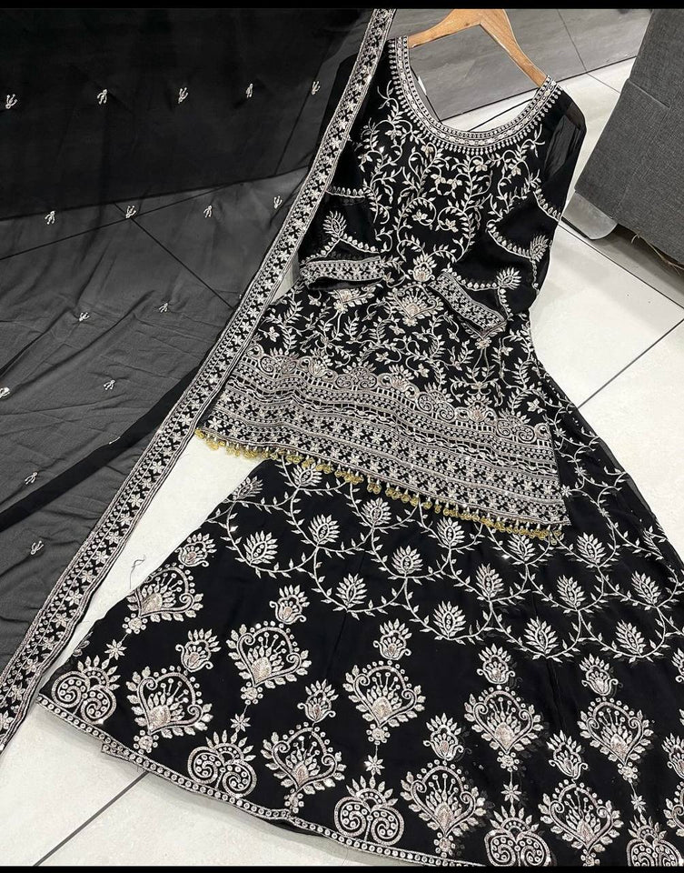 Launching New Disine Top-Sarara With Dupatt Set*