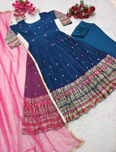 Launching New Đěsigner Gwon With Pent Dupatt Set*👗👈