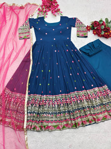 Launching New Đěsigner Gwon With Pent Dupatt Set*👗👈