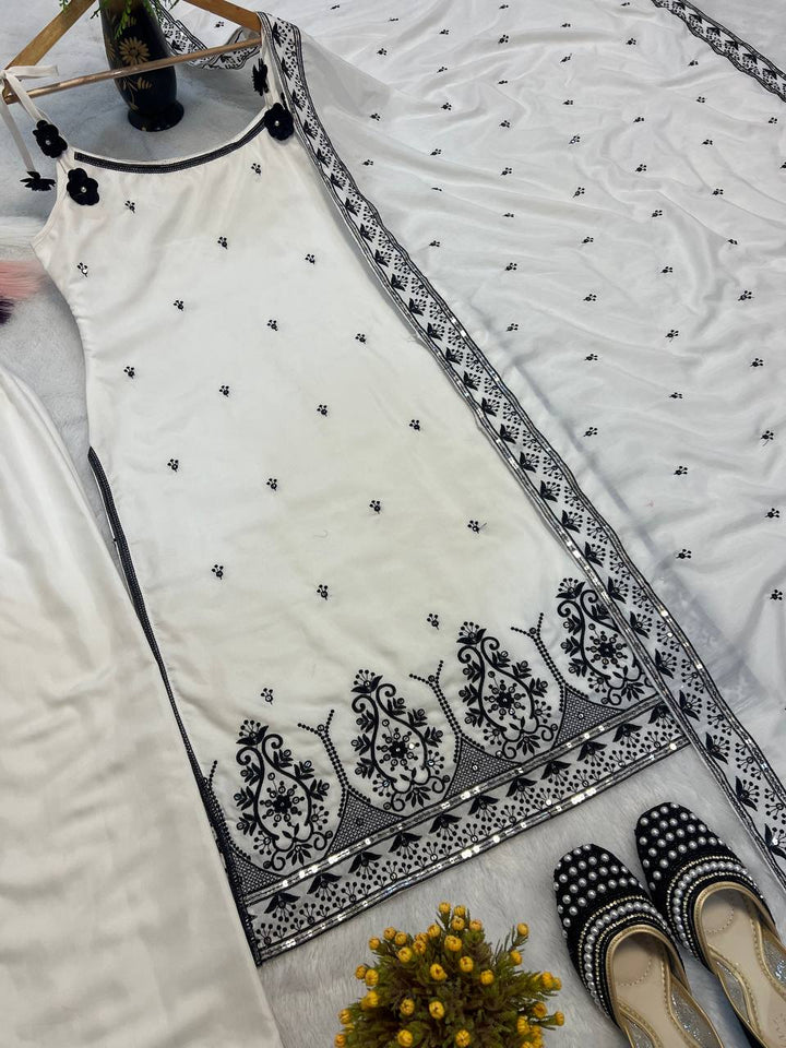 TOp And Pent With Dupatta