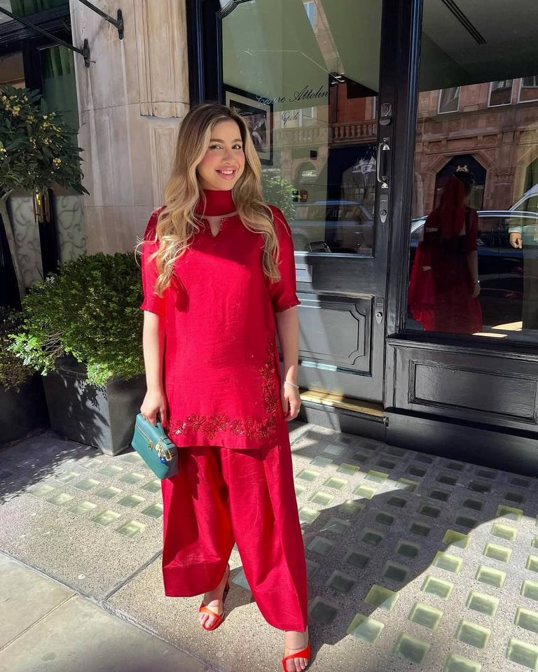 Launching New 👗 Đěsigner Party Wear Look top with farshi salwar*