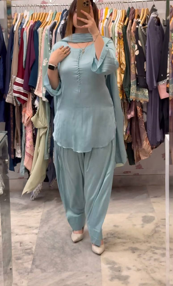New Launching Đěsigner Party Wear Look top with farshi salwar