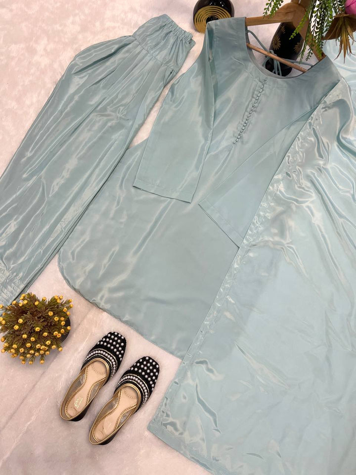 New Launching Đěsigner Party Wear Look top with farshi salwar