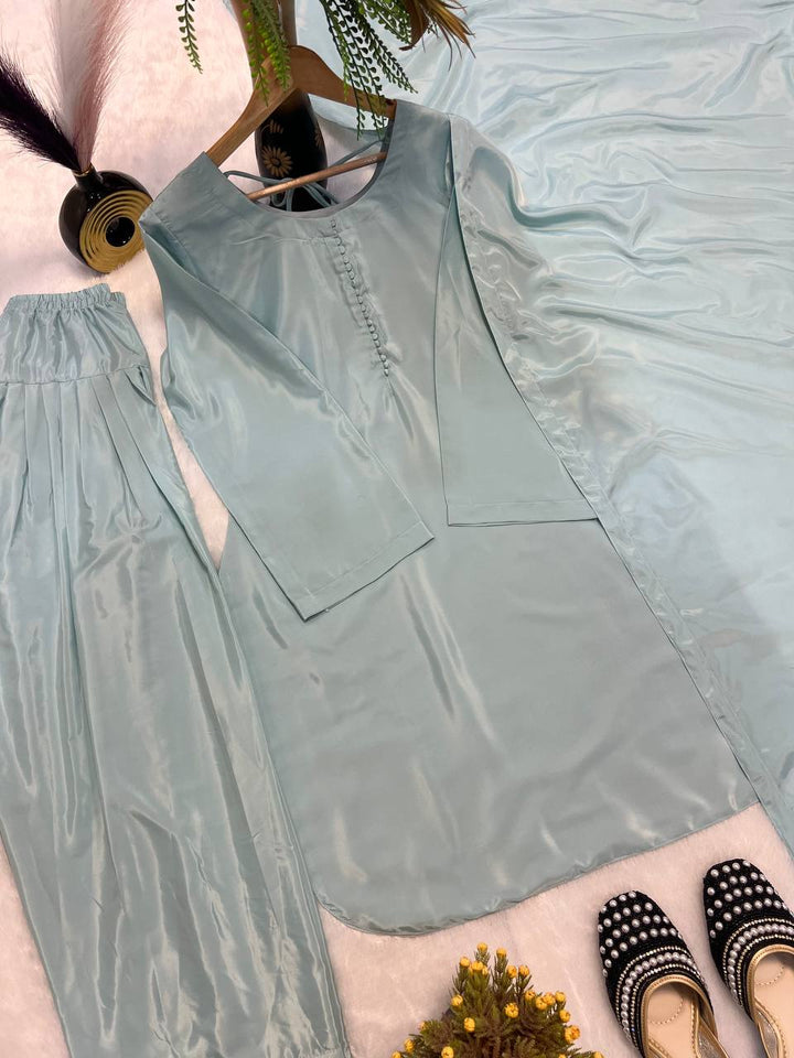 New Launching Đěsigner Party Wear Look top with farshi salwar