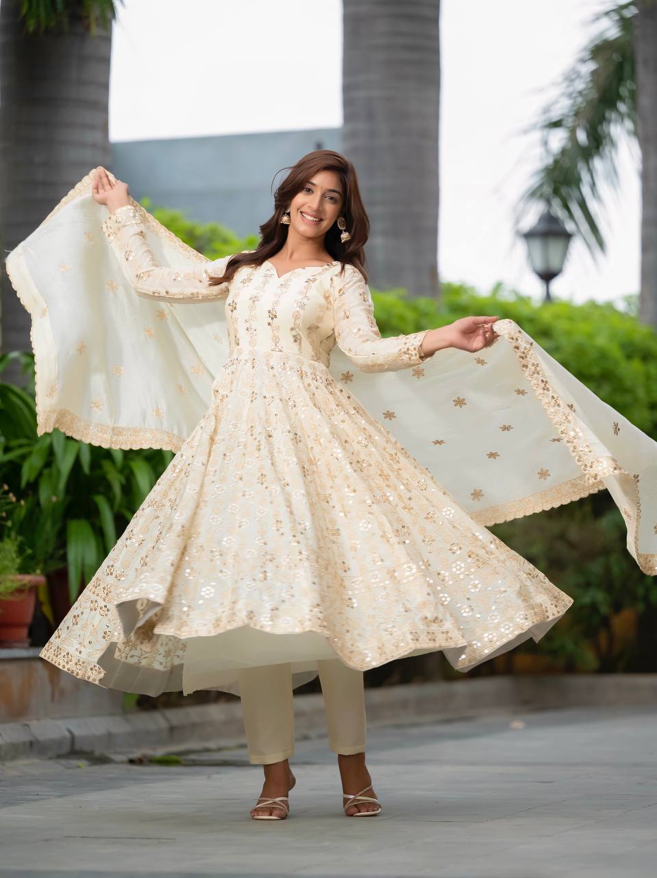 PREMIUM & LUXURIOUS DESIGNER READYMADE ALIA CUT  ANARKALI SUIT COLLECTIONS