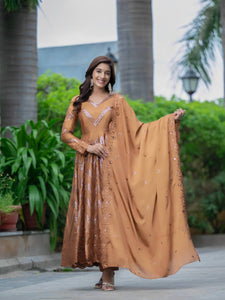 PREMIUM & LUXURIOUS DESIGNER READYMADE ALIA CUT  ANARKALI SUIT COLLECTIONS*👜