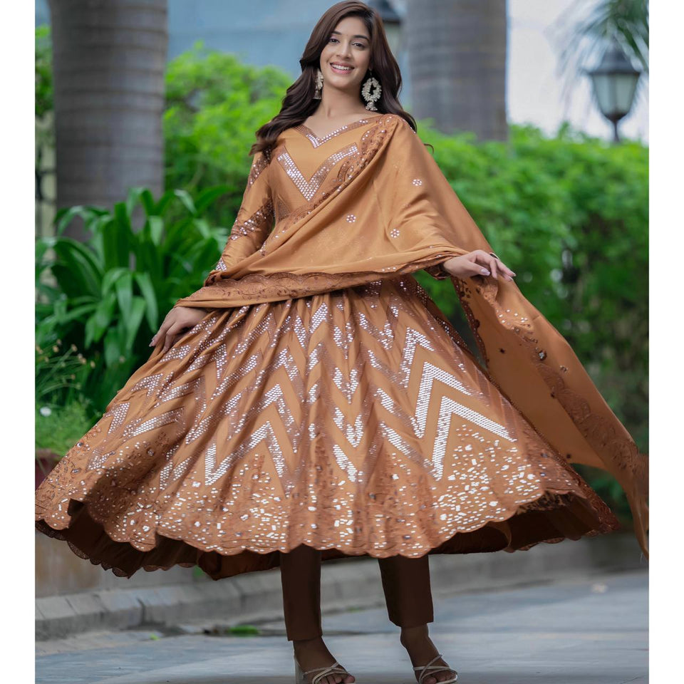 PREMIUM & LUXURIOUS DESIGNER READYMADE ALIA CUT  ANARKALI SUIT COLLECTIONS*👜