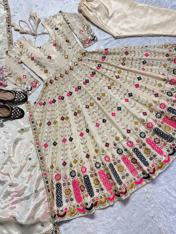 PREMIUM & LUXURIOUS DESIGNER READYMADE ALIA CUT  ANARKALI SUIT COLLECTIONS